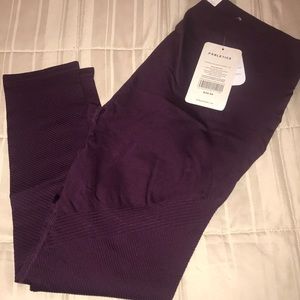 Maroon fabletics midrise 7/8 legging